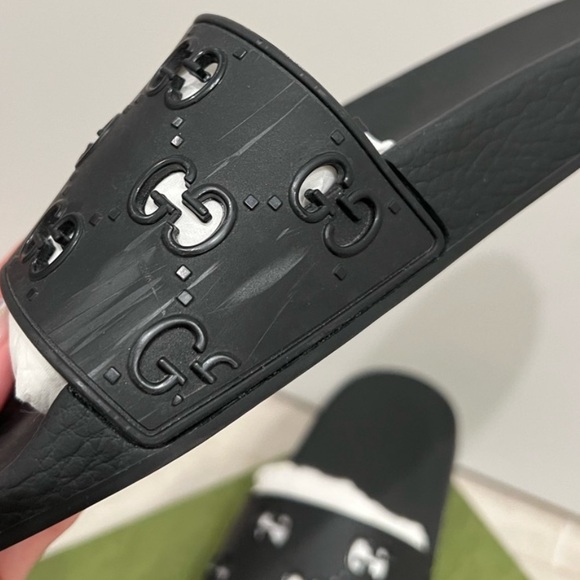 Gucci Black GG Pool Slides brand new - Picture 5 of 7